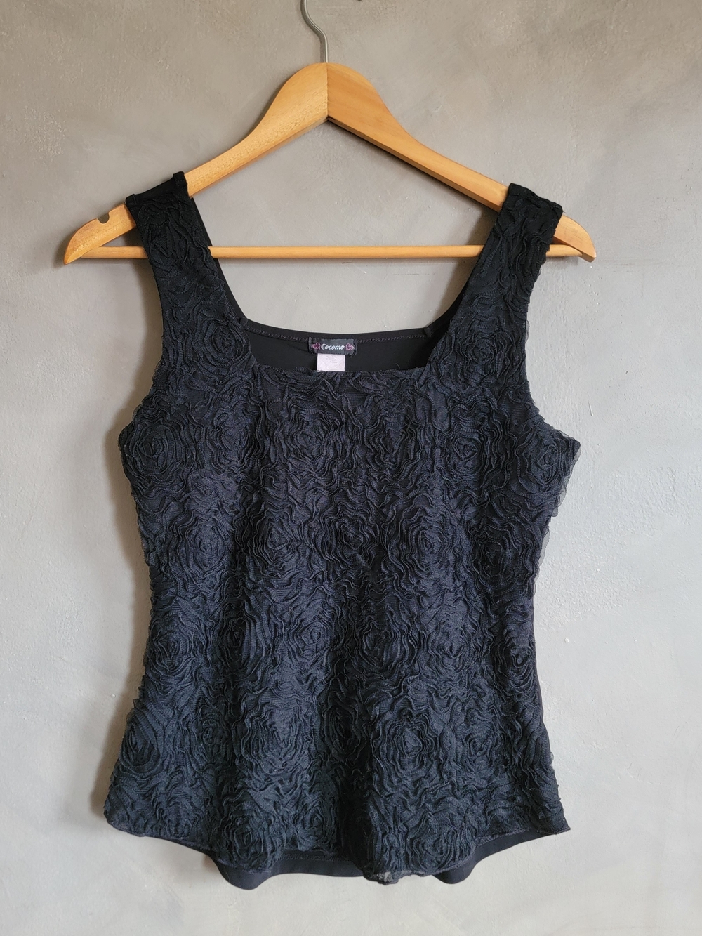 Black Textured Rose Applique Tank Top - Cocomo Size M